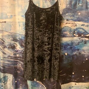 Victoria’s Secret (like velvet) Black Chemise Nightie XS/S